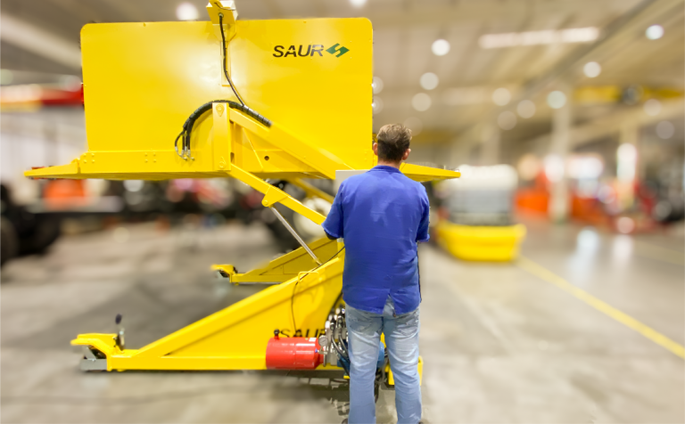 Plataformas Elevadoras SAUR – Fixa e Móvel - Galeria