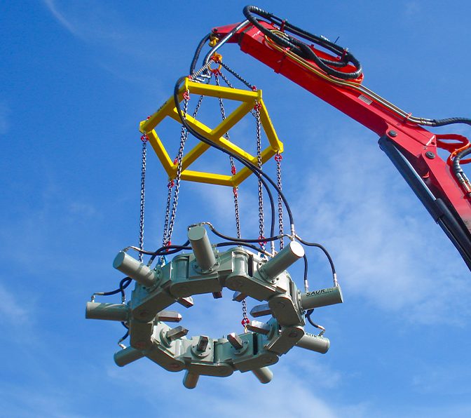 Quebrador Hidráulico de Pilares de Concreto – SAUR