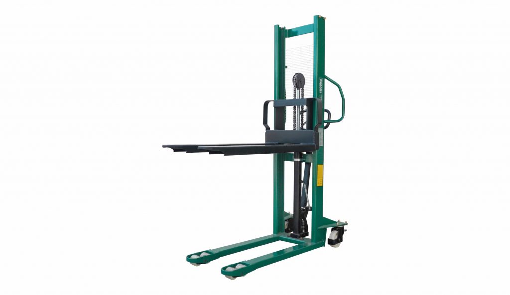 Empilhadeira Manual – SAUR