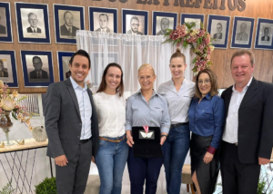 Presidente da SAUR recebe homenagem da Prefeitura Municipal de Panambi