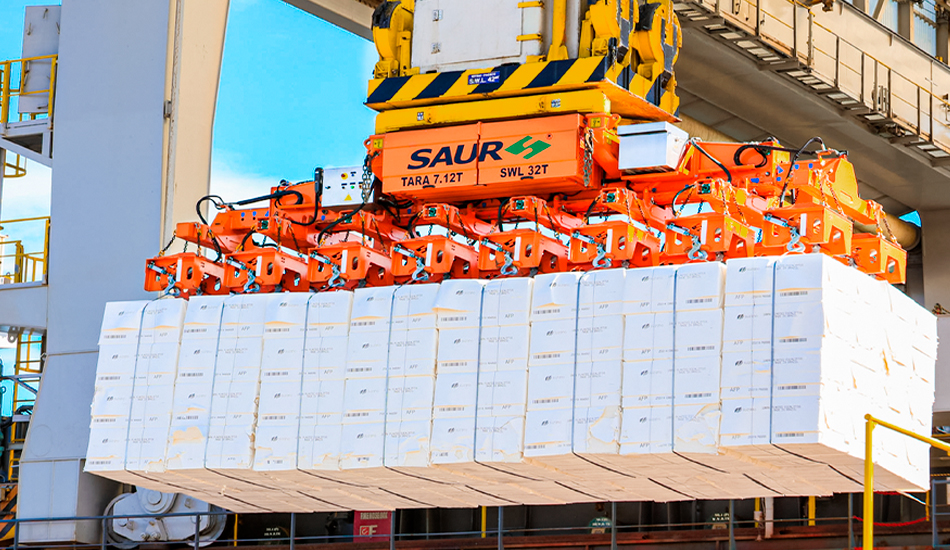 Spreader com Ganchos Pneumáticos para Celulose – SAUR